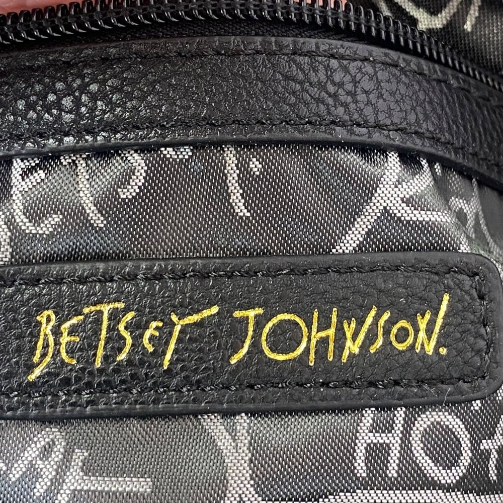 Betsey Johnson Quilted Black Lips Faux Leather Satchel Bag & Pom Poms Love Coll - Picture 9 of 14